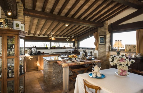 Castel Viscardo House | Luxury Country House for private and relaxing vacations