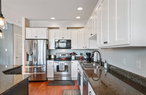 Quincy House | Luxury @ Crescent Bar! Pool & Free Golf!