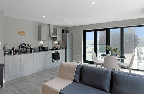 Liverpool City Centre Apartment | Luxury Dockside Apartment