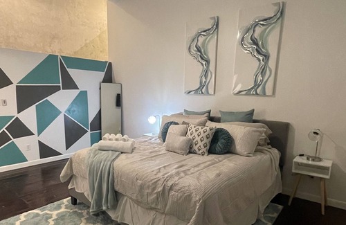 Downtown Memphis Apartment | LUXURY DOWNTOWN CONDO “WALKING DISTANCE TO EVERYTHING”.