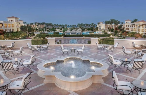 Sharm El Sheikh Hotel | Luxury All‑Inclusive Escape w/12 Pools, Waterslide, Spa, Swim‑Up Bar & Evening