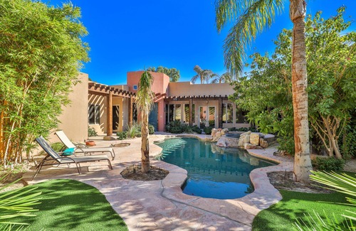 Rancho Mirage Villa | Luxury Enclave in coveted Muirfield Estates at Mission Hills Country Club. EV Charger