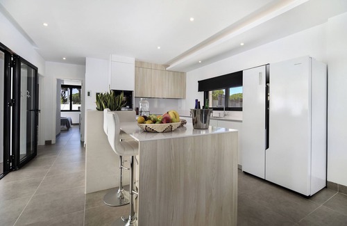 Poblado Sancti Petri Villa | Luxury "Manuela Sea Villa" with Infinity Pool, Air Condition, Fitness Area & Wi-Fi