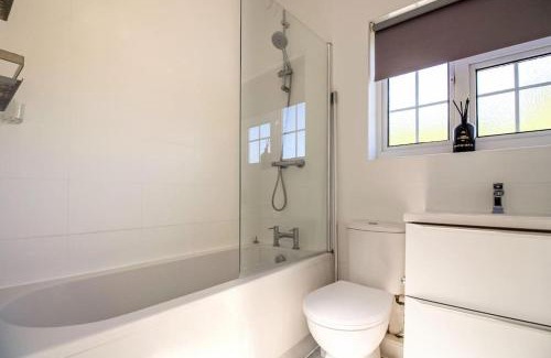 Watford Apartment | Luxury Flat in Northwood