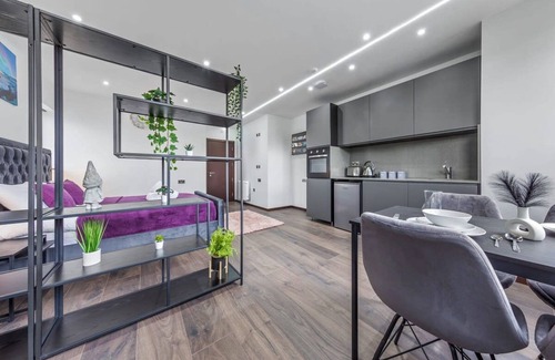 Golders Green Apartment | Luxury Flat Near Leicester Square Central London