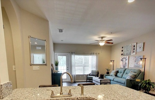 Jacksonville Condo | 🔆Luxury Gated Condo Heart ♥️ Everything!🔆