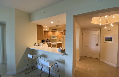 Hammock Bay Condo | Luxury Golf Condo nr Marco Island! Marriott Golf & Beach membership available