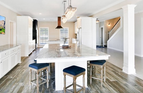 Lake Charles House | Luxury Golf Course Home on Cul de Sac near Casinos