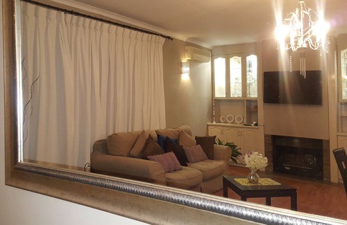 Newcastle House | Luxury Heights Guesthouse