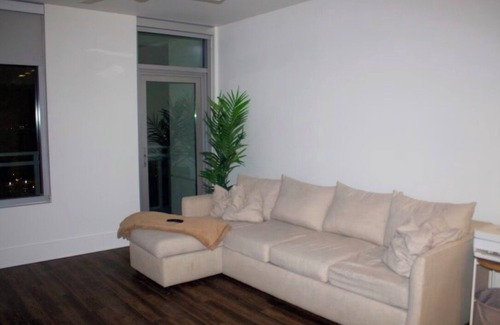 Garden Hills Apartment | Luxury High-Rise Apt In The Heart of Buckhead Paired w/A Beautiful Skyline