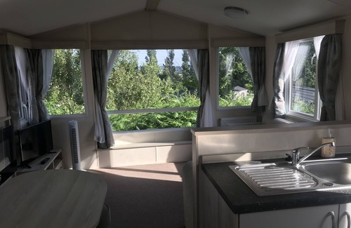 Hamworthy House | Luxury Holiday Home at 5 star Holiday Park near Sandbanks & Poole Harbour