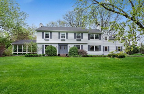 Fox Valley House | Luxury Home: Heated Pool (Still Open!), Hot Tub, 4 Kings, Near Chicago