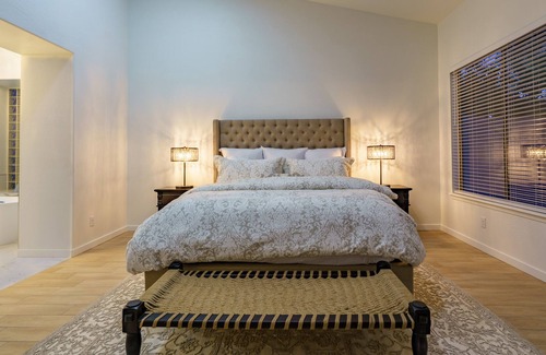 Arabian Crest House | Luxury Home! Heated Pool! Minutes from Mayo Clinic