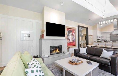 The Orchard House | Luxury Home in Carneros 5 Star Resort!