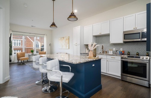 Italian Village Apartment | Luxury Home in the Heart of the Short North Columbus!
