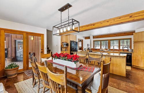 Flagstaff House | Luxury Home on 5 Acres Less Than 10 Minutes to Downtown Flagstaff!