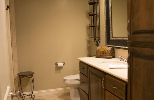 Channel Islands House | Luxury Home on Oxnard Channel; Walk to Beach, Shop, & Dining