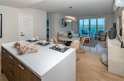 Calivigny Apartment | Luxury Island View Suite with pool