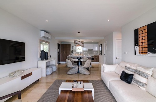 Calivigny Apartment | Luxury Island View Suite with pool