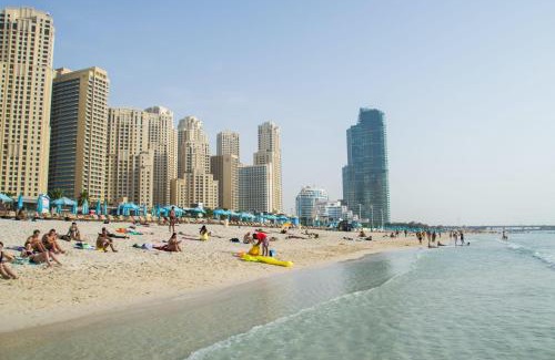 Dubai Marina Apartment | Luxury JBR I 5-star Beach Resorts Access!