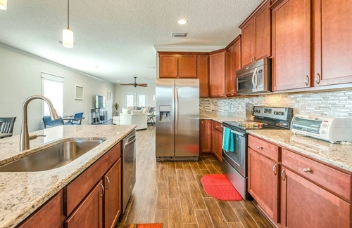 Jacksonville Beach Villa | Luxury Living - Modern Beach Townhouse