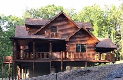 James Creek Cabin | Luxury Log Cabin on private, 25 acre wooded lot - minutes from Raystown Lake