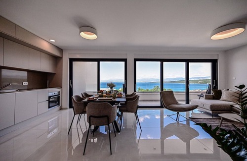 Zidarici Apartment | Luxury Malinska Sky Apartment with private pool