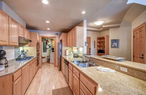 Kirkwood Condo | Luxury Meadow Stone 402 Camp Kirkwood-3+ bdrm