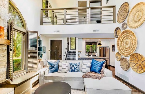 The Galena Territory House | Luxury Meets Comfort Instagram-Worthy,12 Min 2 Town, Pools, Trails