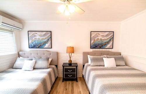 Pinecrest Villa | Luxury Miami Village w/Pool+Grill+MiniGolf