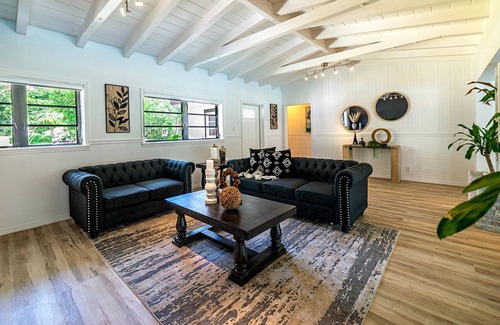 Pinecrest Villa | Luxury Miami Village w/Pool+Grill+MiniGolf