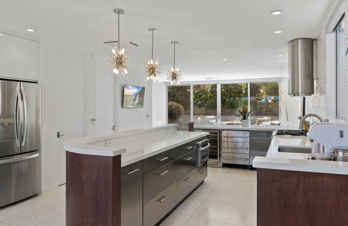 Magnesia Falls Cove House | Luxury Mid Century Modern in the Heart of the Desert is waiting for you!