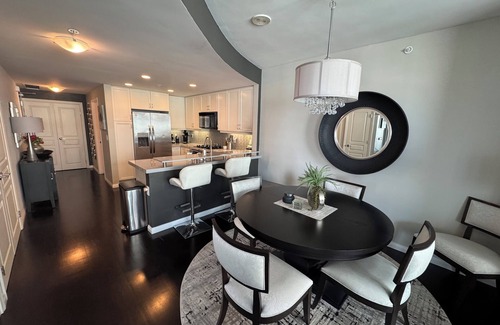 Downtown San Diego Condo | Luxury modern 2 bed/2 bath condo in beautiful Marina District downtown San Diego