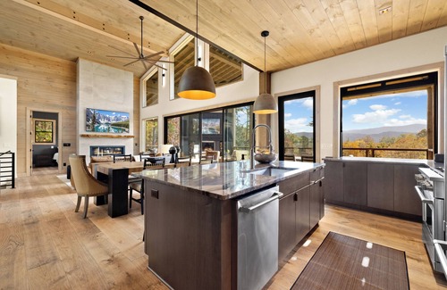 Blue Ridge House | Luxury New House in Charming Blue Ridge with Expansive Mountain Views