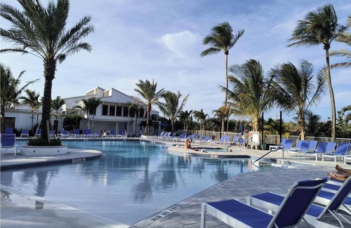 Fort Pierce Condo | Luxury Ocean Village Beach Condo with 5 Star Reviews with Wifi and all Extras