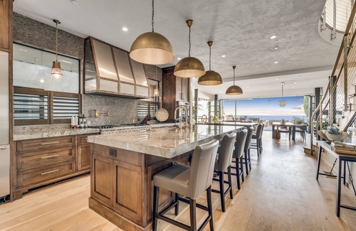 Encinitas House | Luxury Oceanfront Home - Walk to Moonlight Beach - Stunning Views