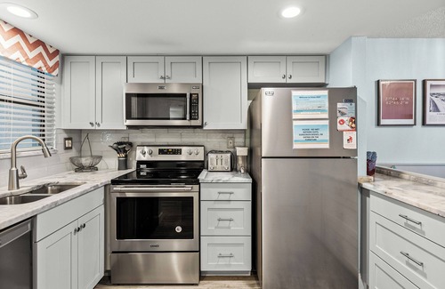 Belle Vista Condo | Luxury Oceanfront Retreat with Stunning Views