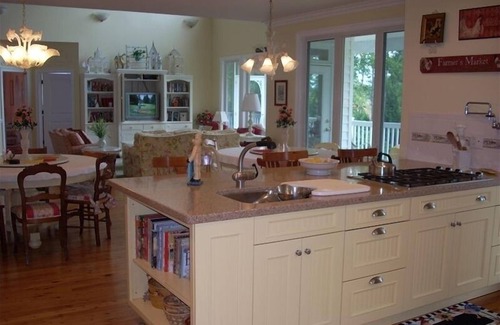 Seneca House | Luxury on Lake Keowee - Clemson Football or Graduation & Summer 2026 Now Open