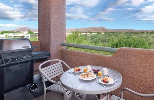 Rancho Vistoso Resort | Luxury one bedroom and one bathroom unit with full amenities