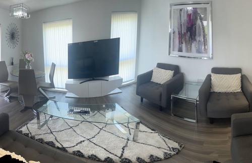 Lewisham Apartment | Luxury one Bedroom flat 5 mins to the station