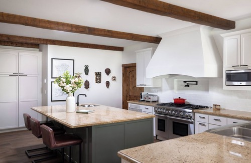 Healdsburg Villa | Luxury Organic Ranch Fabulous for Groups with Farm
