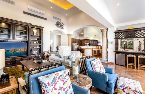 Palmilla Villa | Luxury Palmilla Villa + Pool & Golf Cart