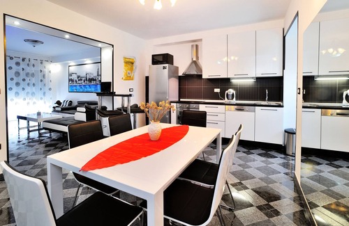 Split Apartment | Luxury Penthouse-Spa Apartment Maric