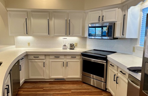 Counce House | Luxury Pickwick Lake front Villa w/sensational views & boatslip -Sleeps 9