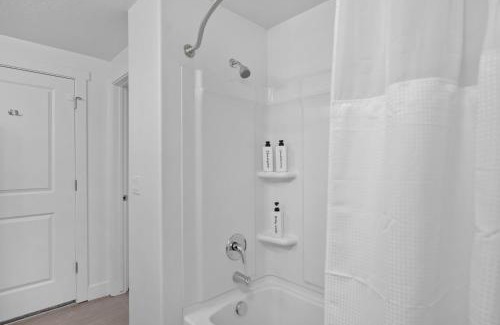 Sunset Heights Apartment | Luxury Place Next to UVU