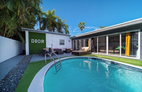Ives Estates Villa | Luxury Pool Villa 5BD 4BA