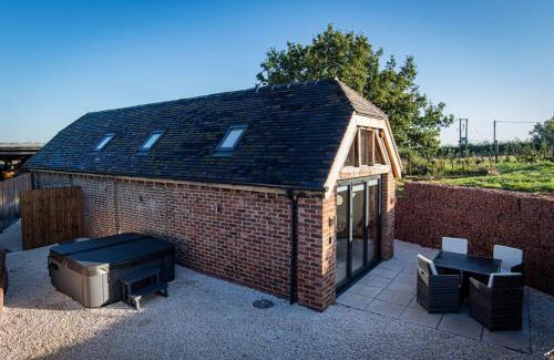 Barrow upon Trent House | Luxury private FARM BARN, Airport, NEC