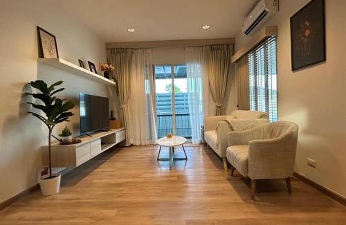 Hin Lek Fai Villa | Luxury Private Pool Villa 15 min from Hua Hin Beach