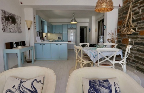 Pisses House | Luxury, private, sea-viewing villa, secluded beach