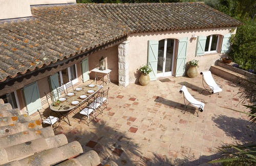 Saint-Paul-de-Vence Villa | Luxury Provencal villa with heated pool and gym in St Paul